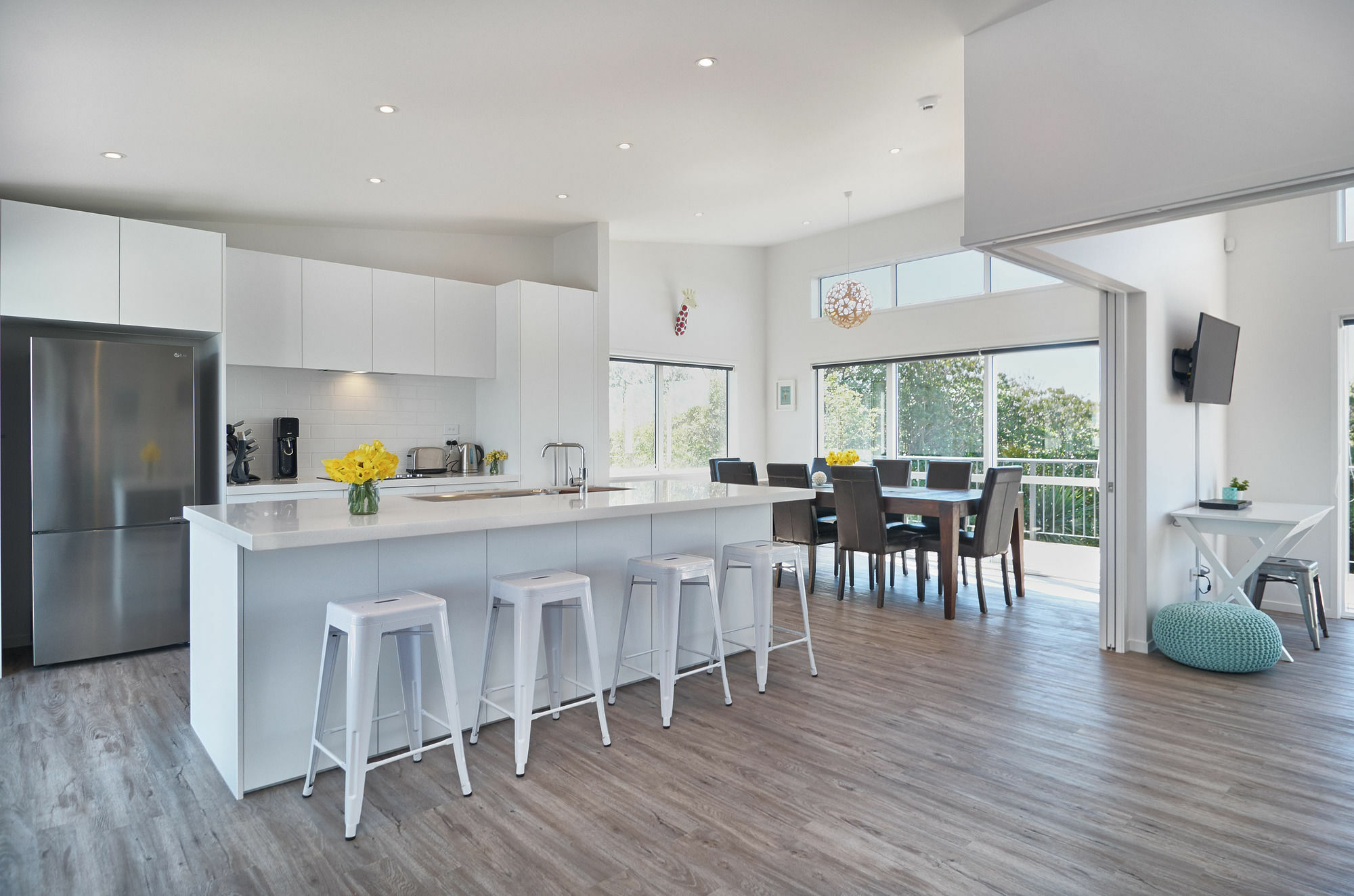 Rocking Horse Villa - Christchurch Holiday Homes