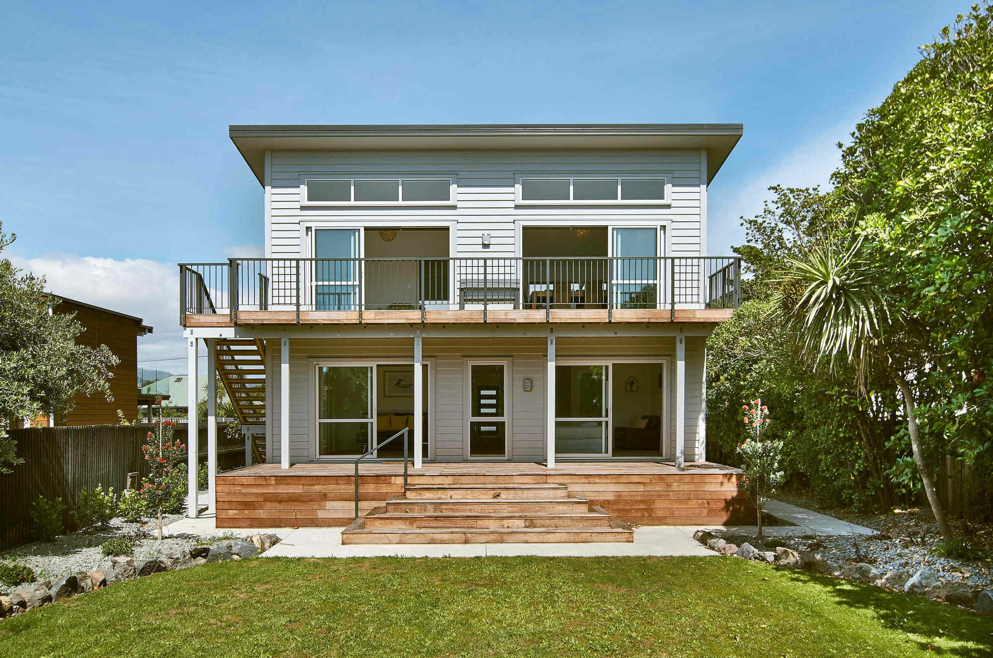 Holiday home Rocking Horse Villa - Christchurch Holiday Homes *