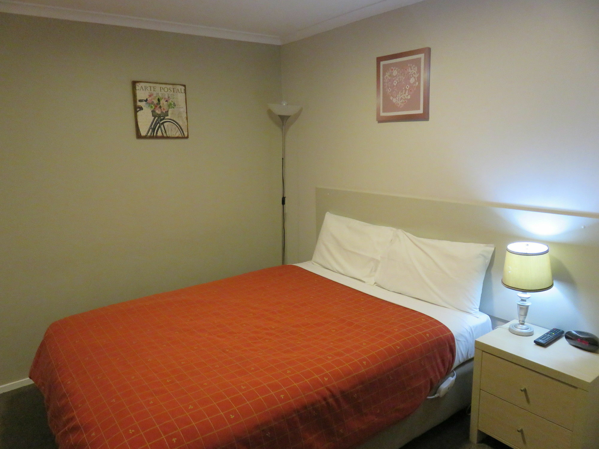 Mcwilliam Apartment