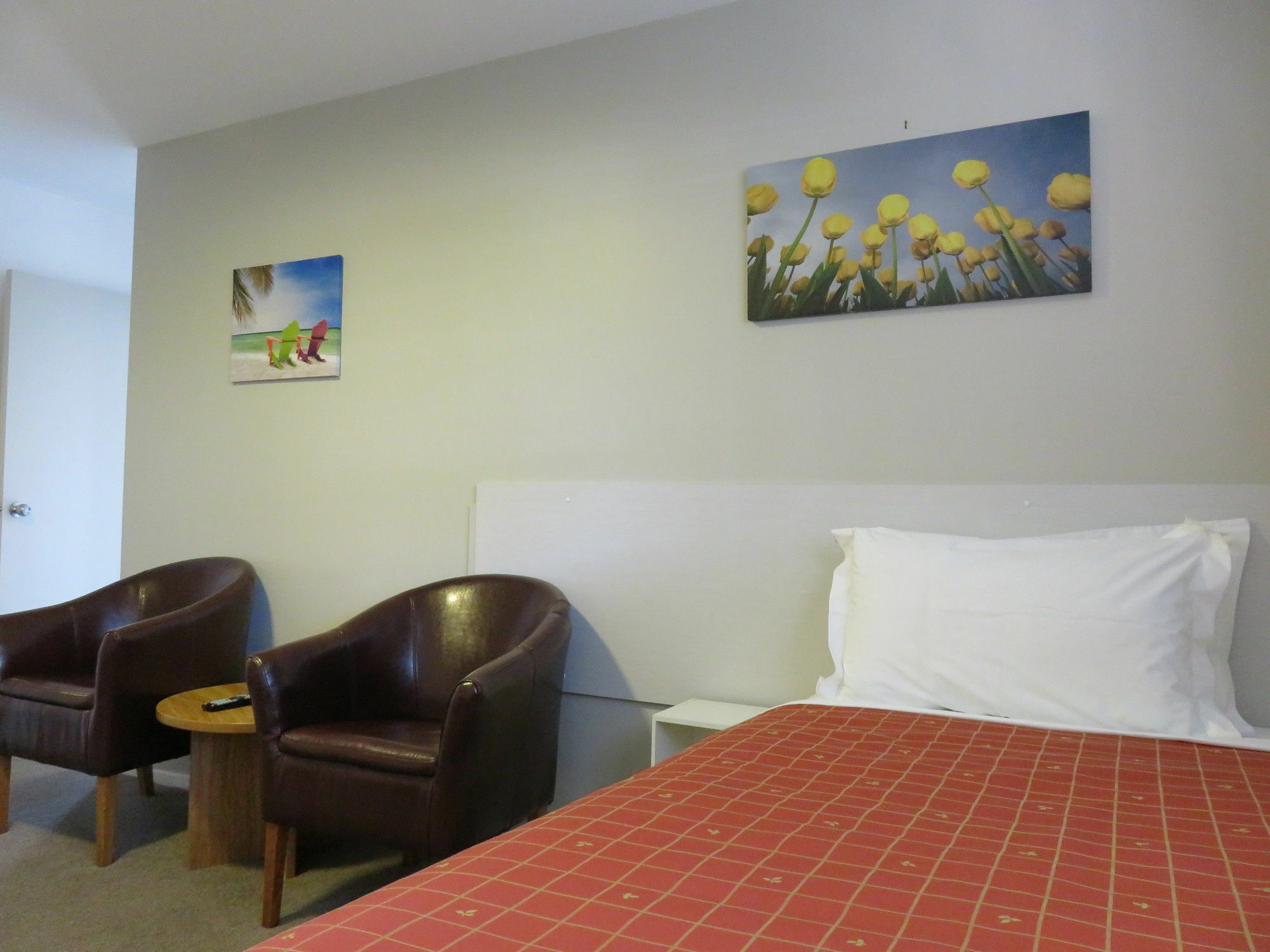Mcwilliam Apartment