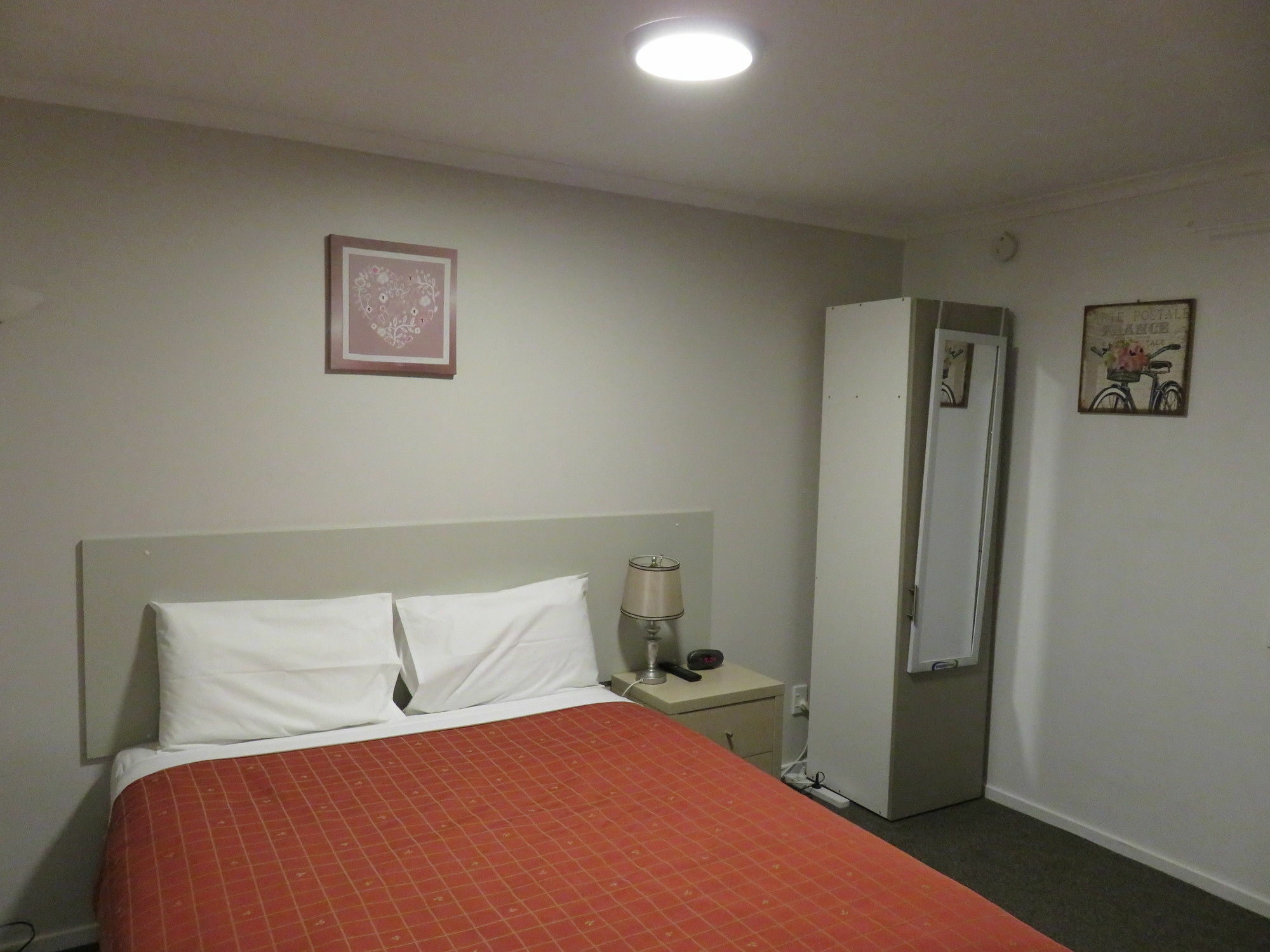 Apartment Mcwilliam *