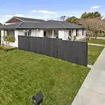 Cozy Room Near Christchurch Airport