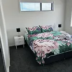 Apartment 6 On Armagh!