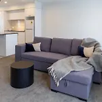 Bath & Beyond, Tippet Place With Garage Sleeps 8