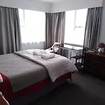 Airport Silver Fern Accommodation