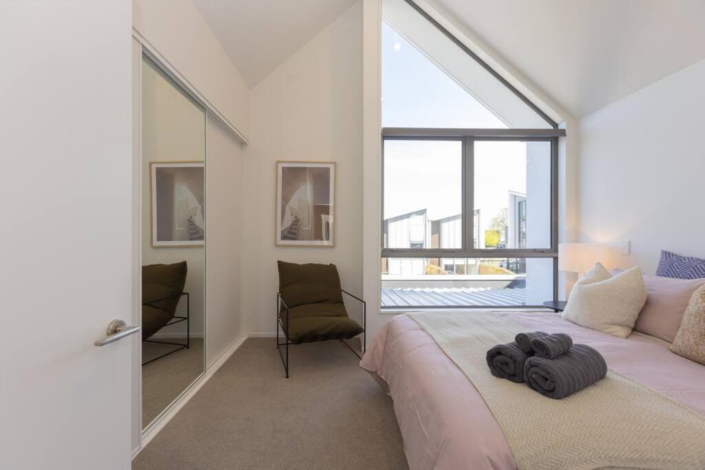 Inner Luxury With Free Parking * Christchurch