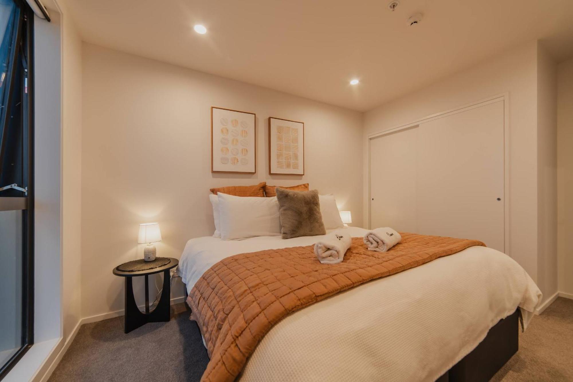 1br - Balcony Kitchen & Bath Apartment Christchurch