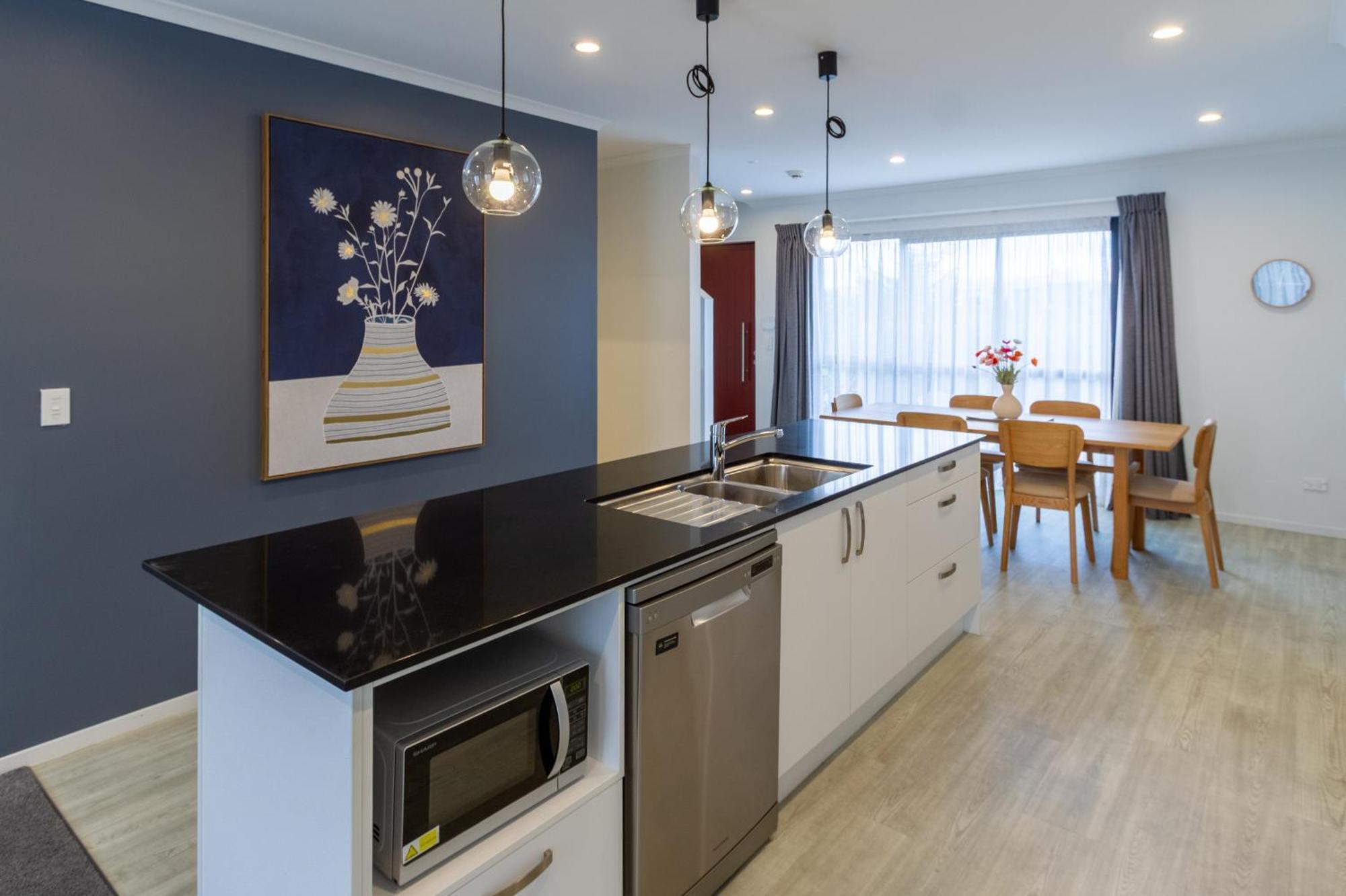Bath & Beyond, Tippet Place With Garage Sleeps 8 * Christchurch