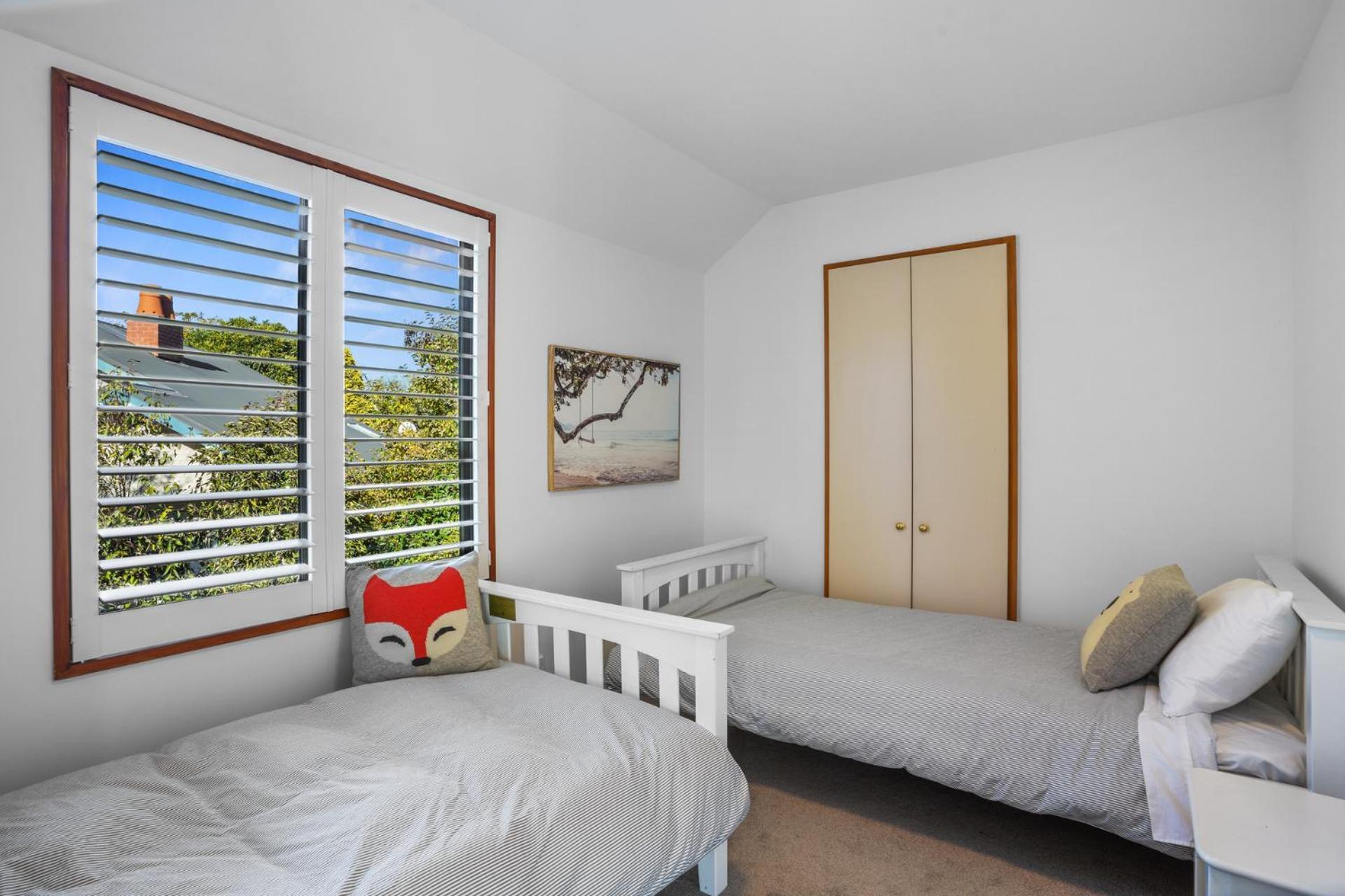Stylish Fendalton Townhouse - Prime Location
