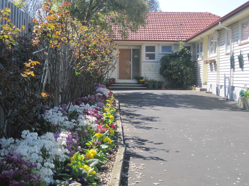 Canterbury House Backpackers Hostel