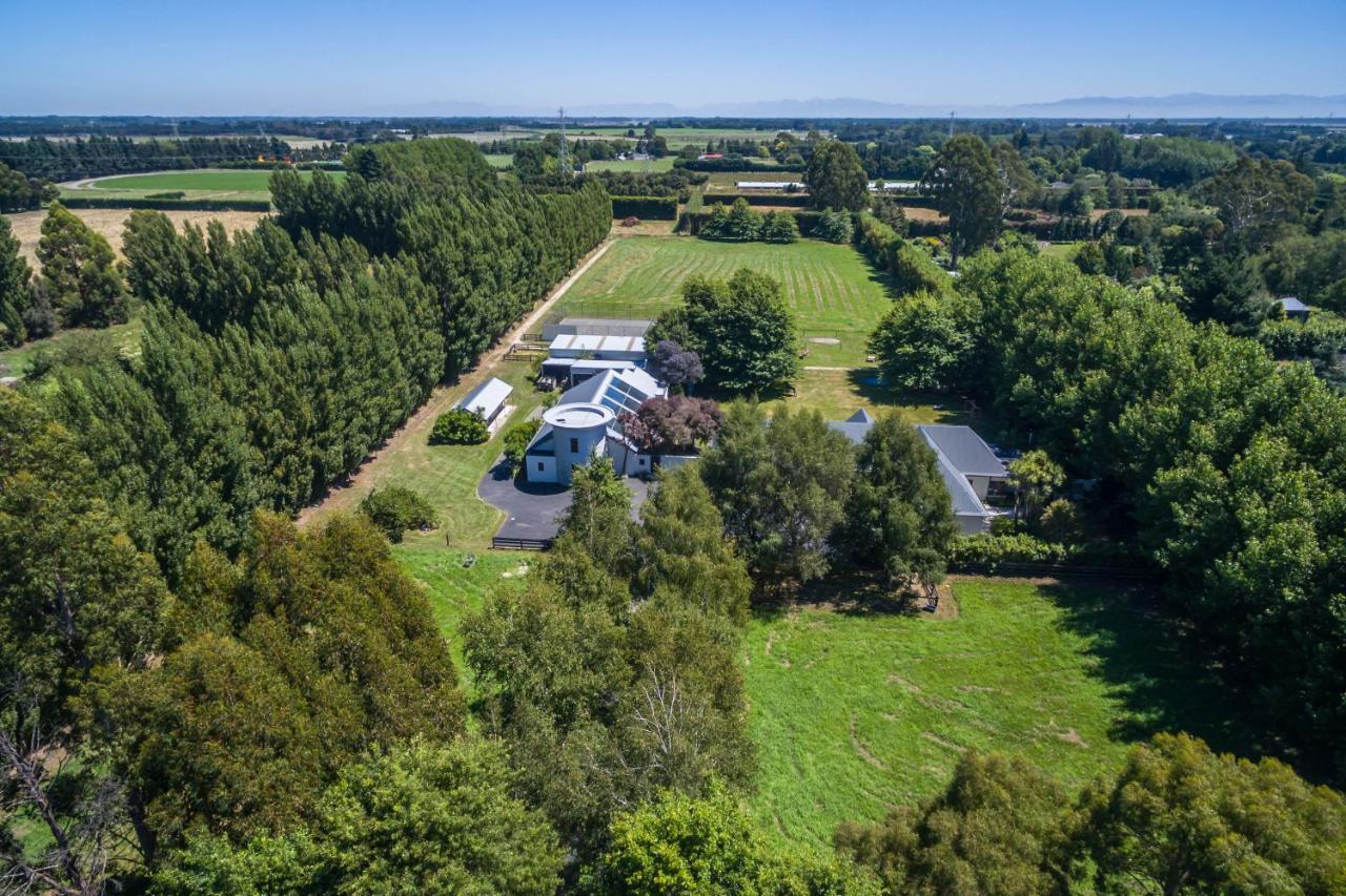 Bond Estate Luxury Holiday home