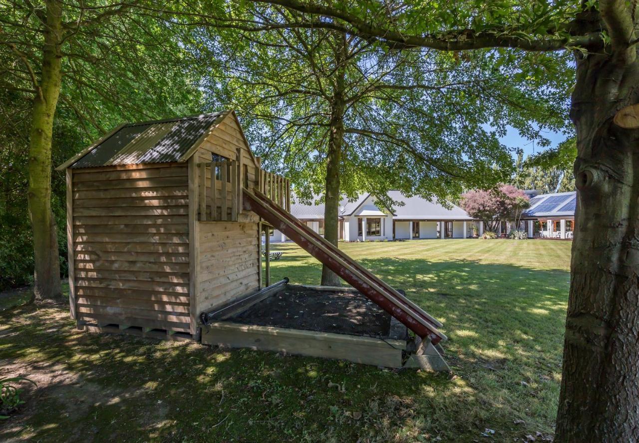 Holiday home Bond Estate Luxury